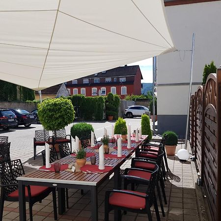 Hotel-Restaurant Pfaelzer Hof Edenkoben Ngoại thất bức ảnh