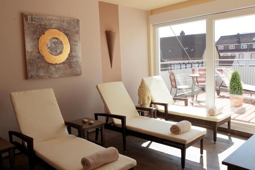 Hotel-Restaurant Pfaelzer Hof Edenkoben Ngoại thất bức ảnh