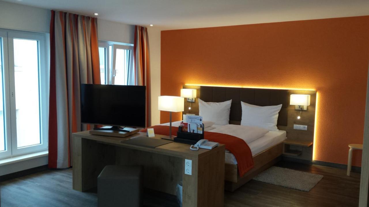 Hotel-Restaurant Pfaelzer Hof Edenkoben Ngoại thất bức ảnh