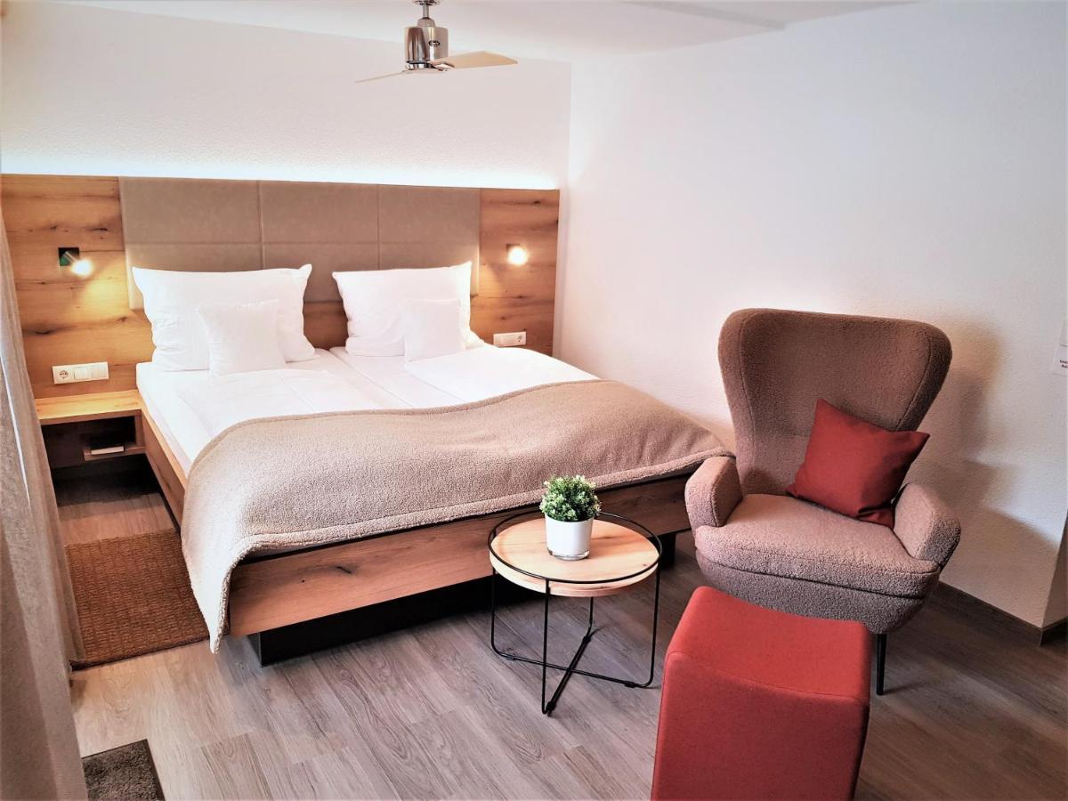 Hotel-Restaurant Pfaelzer Hof Edenkoben Ngoại thất bức ảnh