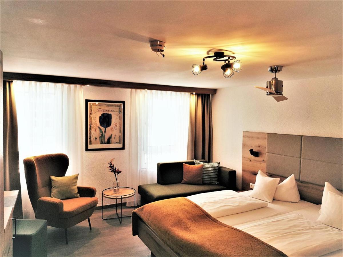 Hotel-Restaurant Pfaelzer Hof Edenkoben Ngoại thất bức ảnh