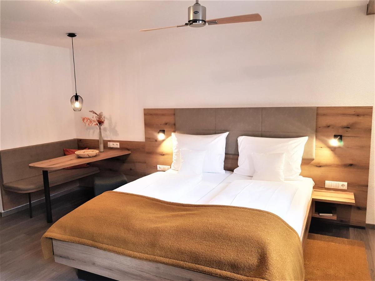 Hotel-Restaurant Pfaelzer Hof Edenkoben Ngoại thất bức ảnh