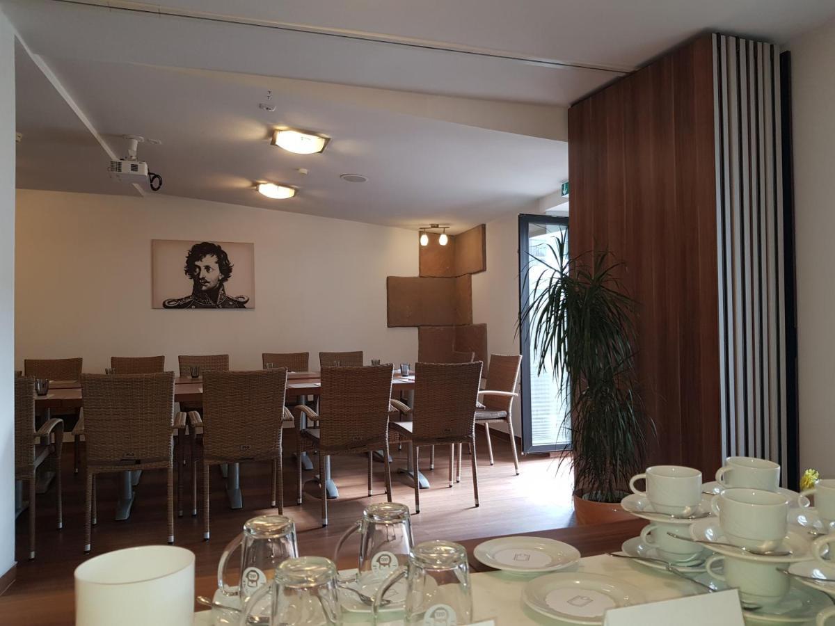 Hotel-Restaurant Pfaelzer Hof Edenkoben Ngoại thất bức ảnh