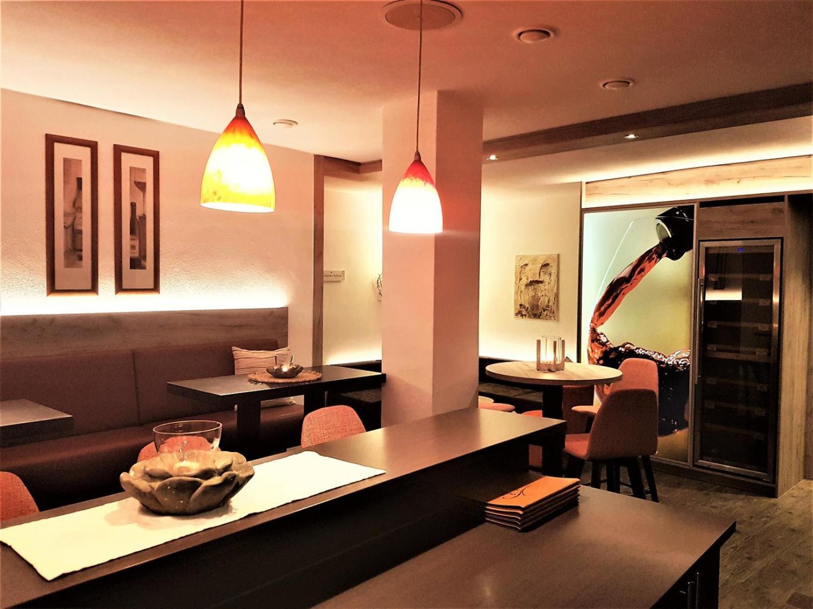 Hotel-Restaurant Pfaelzer Hof Edenkoben Ngoại thất bức ảnh