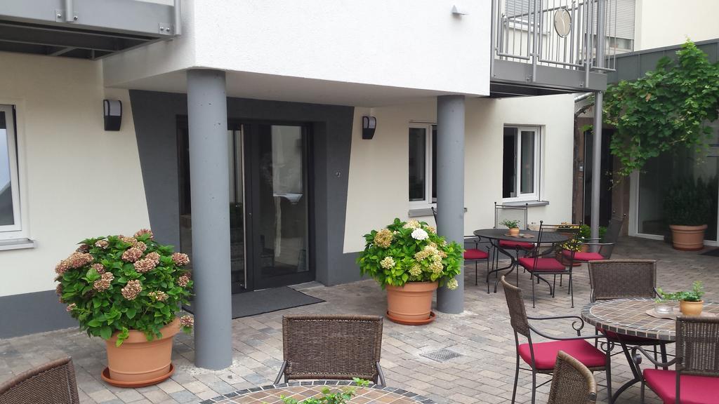 Hotel-Restaurant Pfaelzer Hof Edenkoben Ngoại thất bức ảnh