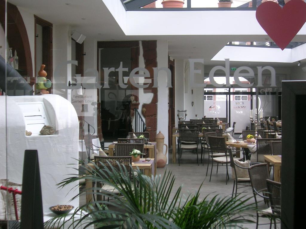 Hotel-Restaurant Pfaelzer Hof Edenkoben Ngoại thất bức ảnh